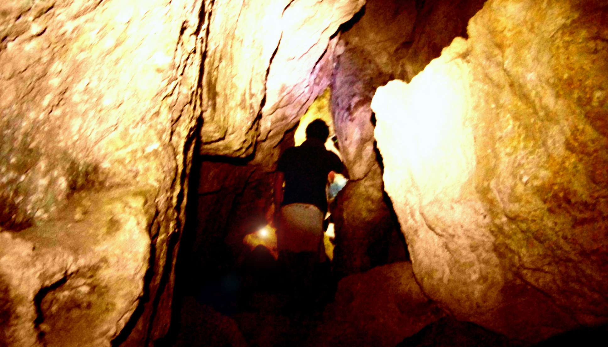 speleo trekking escursioni grotte puglia www.pugliavventura.com